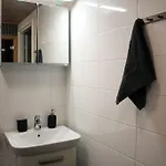 Apartment Modern With Sauna, Near Transit Hub/dixi