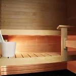 Apartment Modern With Sauna, Near Transit Hub/dixi *
