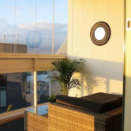 Modern With Sauna, Near Transit Hub/dixi Apartmán