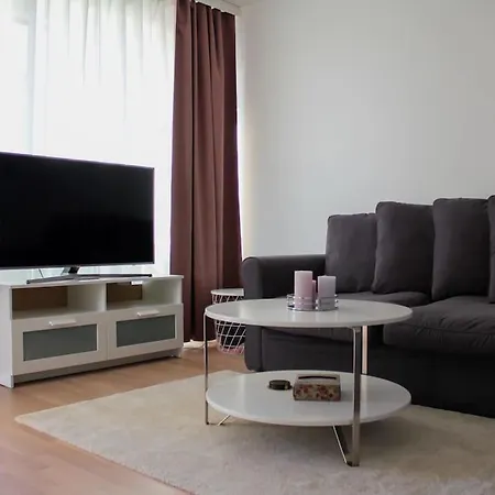 Modern With Sauna, Near Transit Hub/dixi *