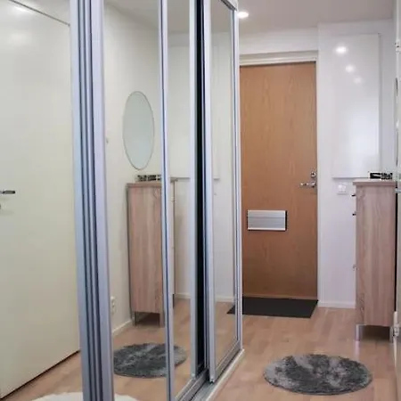 Huoneisto Modern With Sauna, Near Transit Hub/dixi *